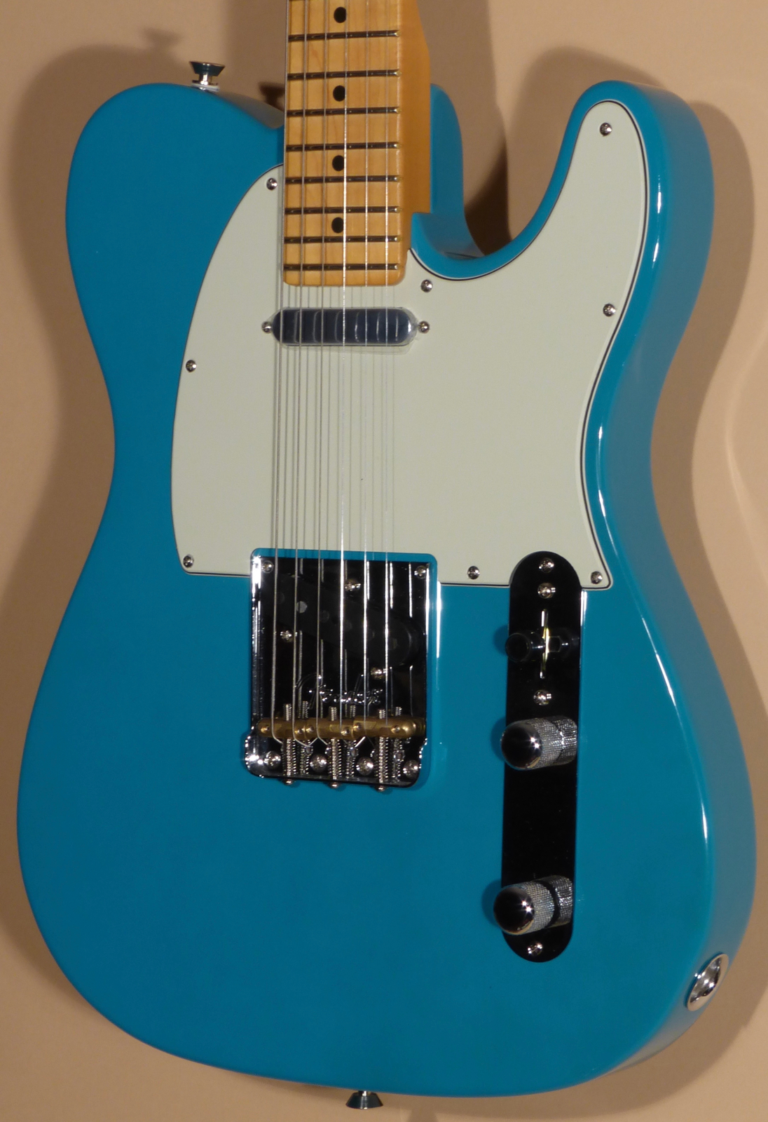 2020 Fender Tele American Professional II – Miami Blue Product