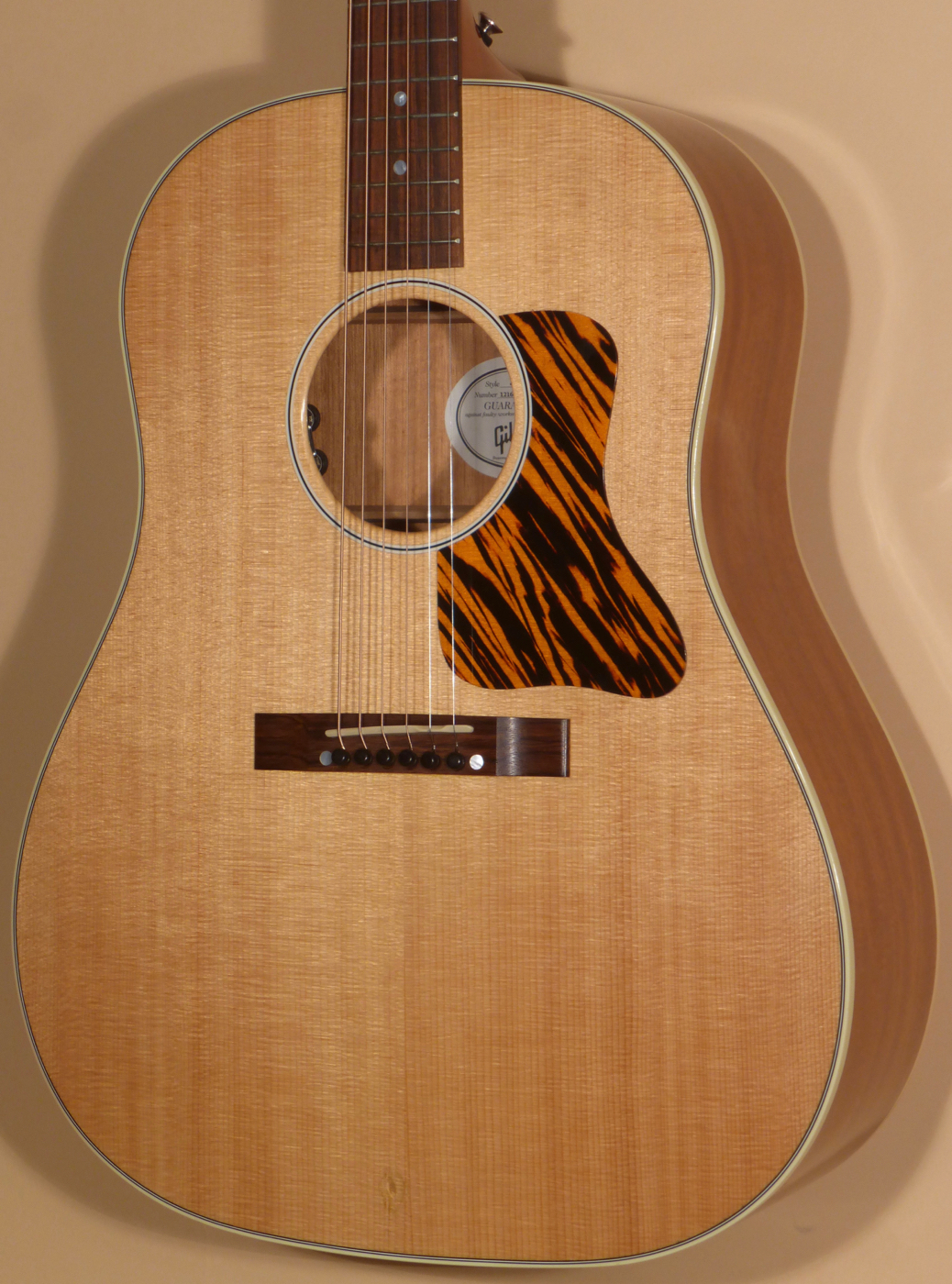 2016 Gibson J-35 Product