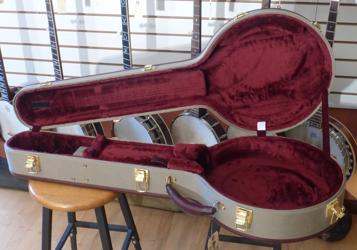 Used Ameritage Gold Series Resonator Banjo Case Product