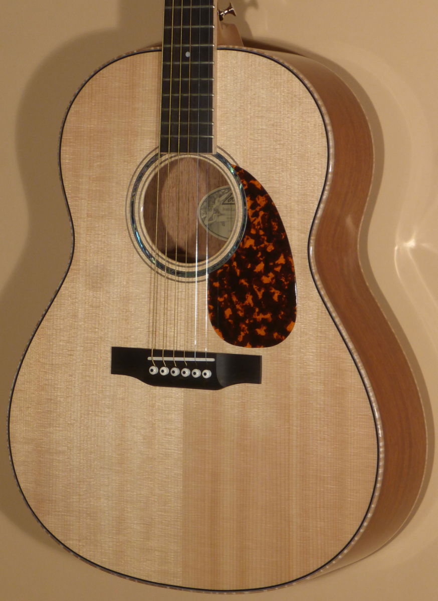 Larrivee LV-03 Brand New acoustic guitar with original hardcase