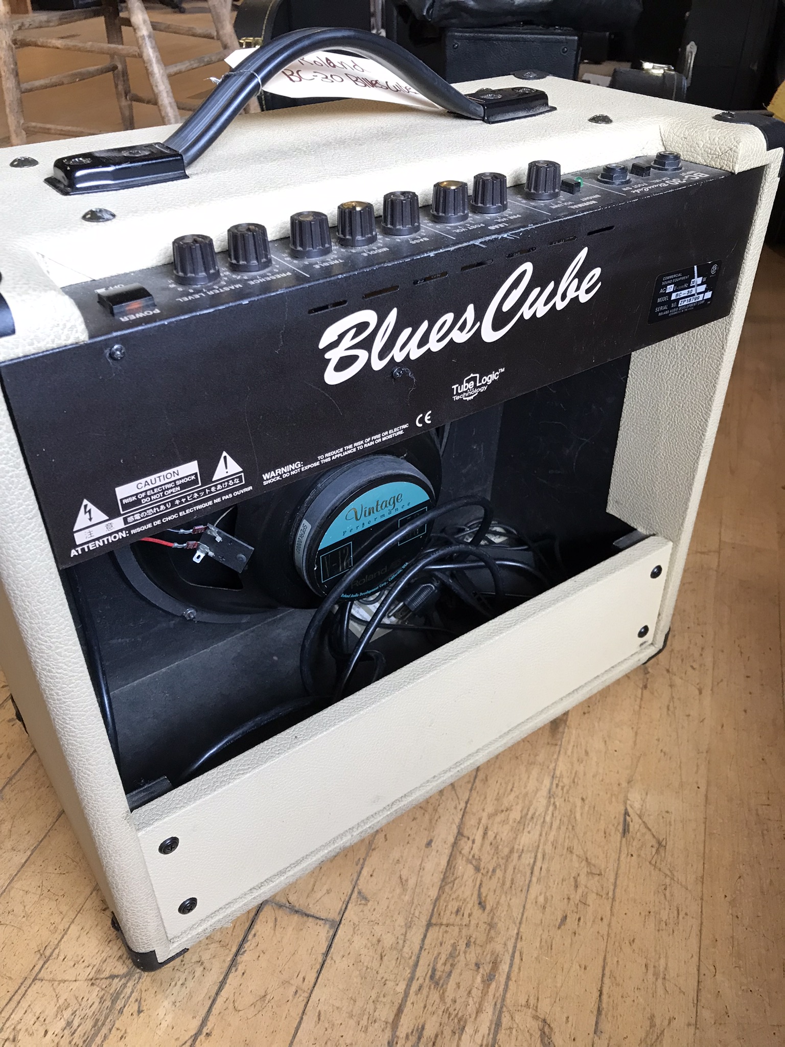 人気SALE限定Roland Blues Cube BC-60 初代ブルースキューブ ギター用コンボアンプ コンボ