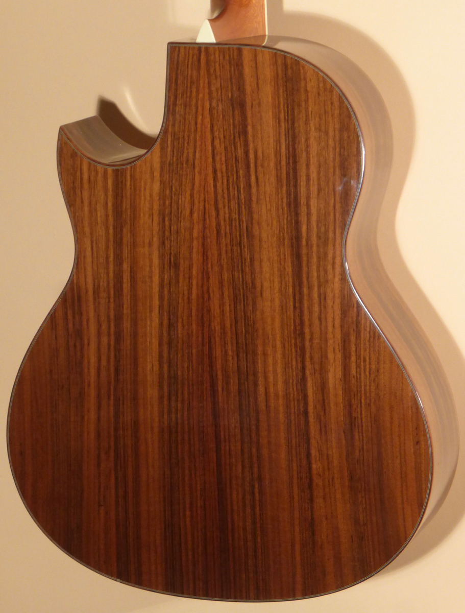ラリビー ハカランダ　Larrivee C-10 Brazilian 1997 Larrivee C-10 30th Anniversary (1997) - Trippers' Guitars