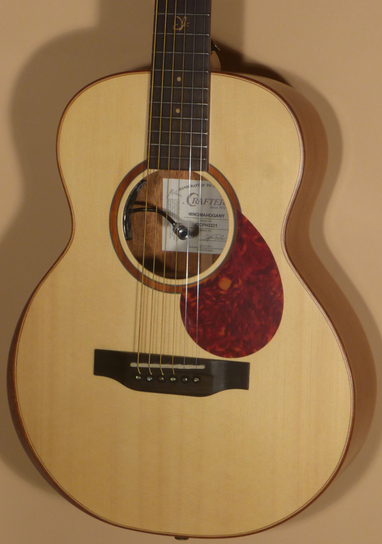 Crafter travel guitar Product