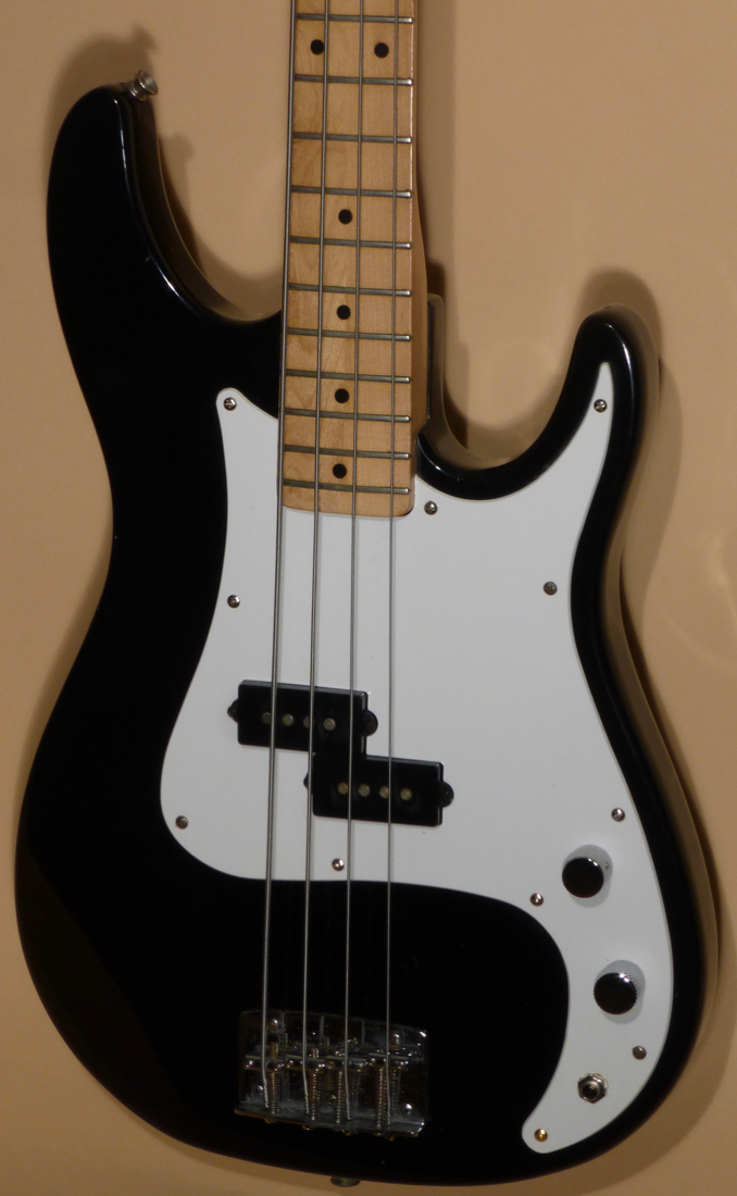 ’80’s Peavey Fury Bass Product