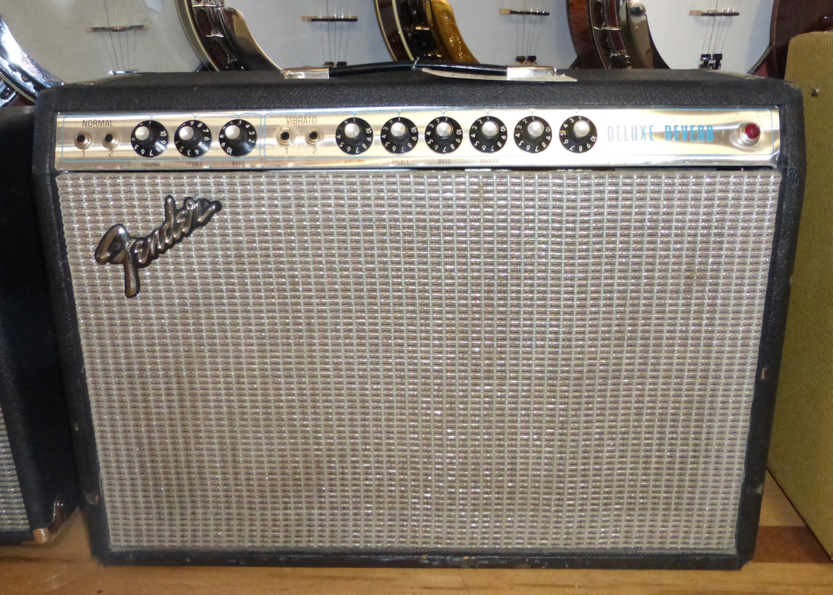 1977 Fender Deluxe Reverb Silverface Product
