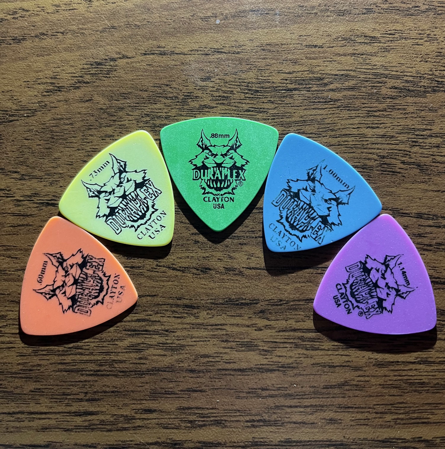 Clayton Duraplex triangle picks Product