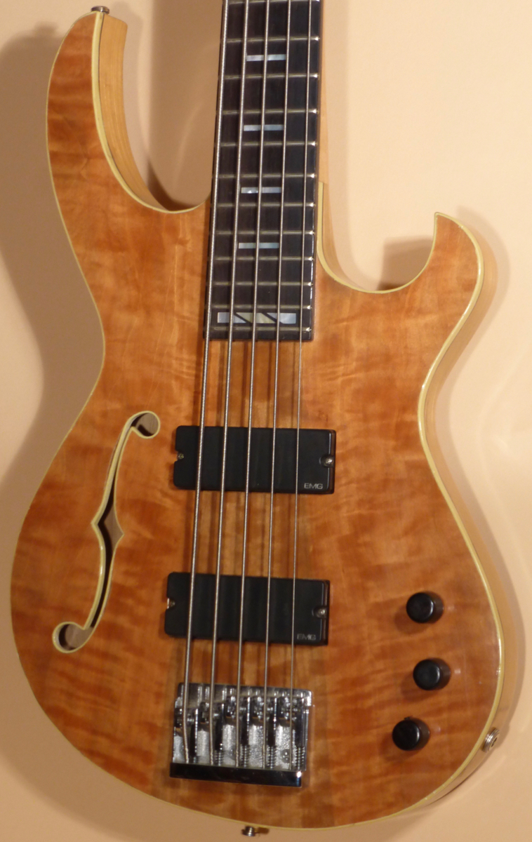 Custom Blonde 5-string Semi-Hollow Bass Product